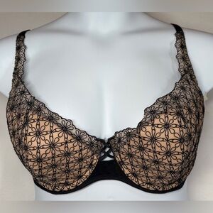 Vassarette Black Floral Lace Bra